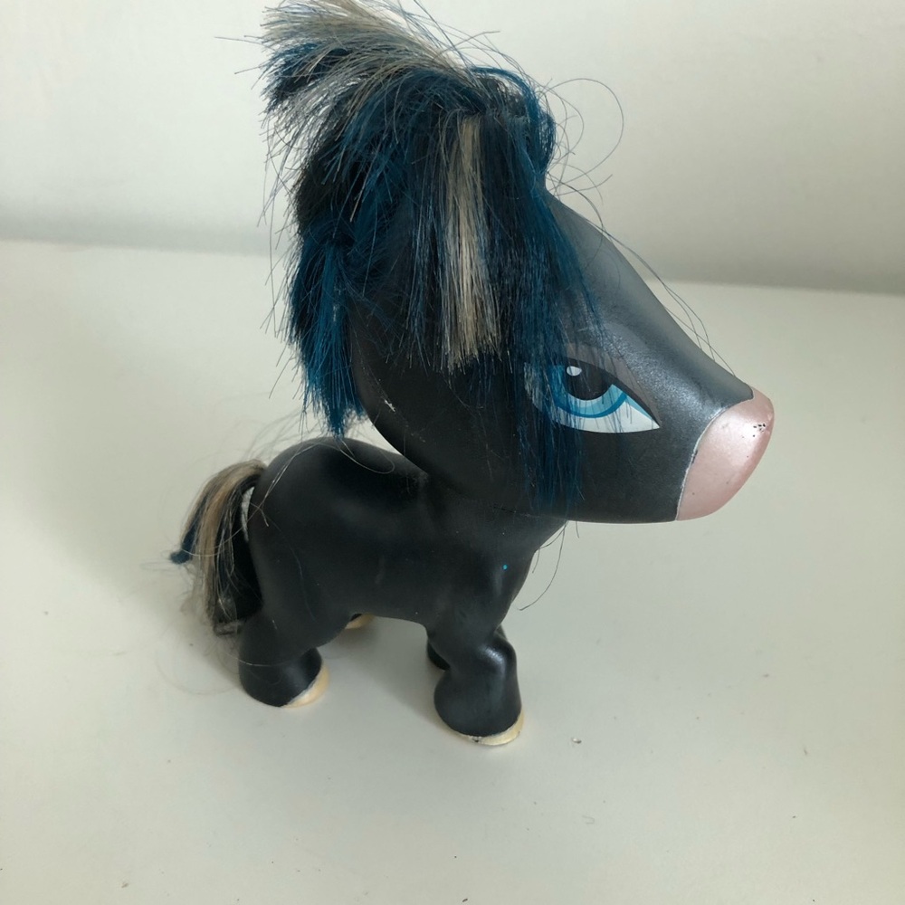 Vintage Bratz Babyz Ponyz Sashay Black and Blue Pony
